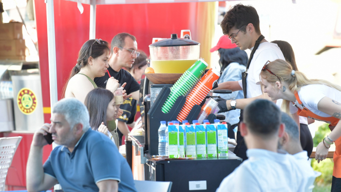 BİR KAHVENİN KIRK YIL HATRI VAR